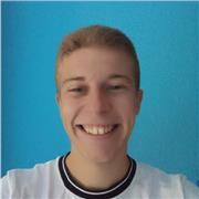 Estudiante de Ingeniería Informática en la UCM, con títulos de grado superior de Desarrollo de Aplicaciones Multiplataforma y Desarrollo de Aplicaciones Web. Con experiencia previa en alumnos de grado